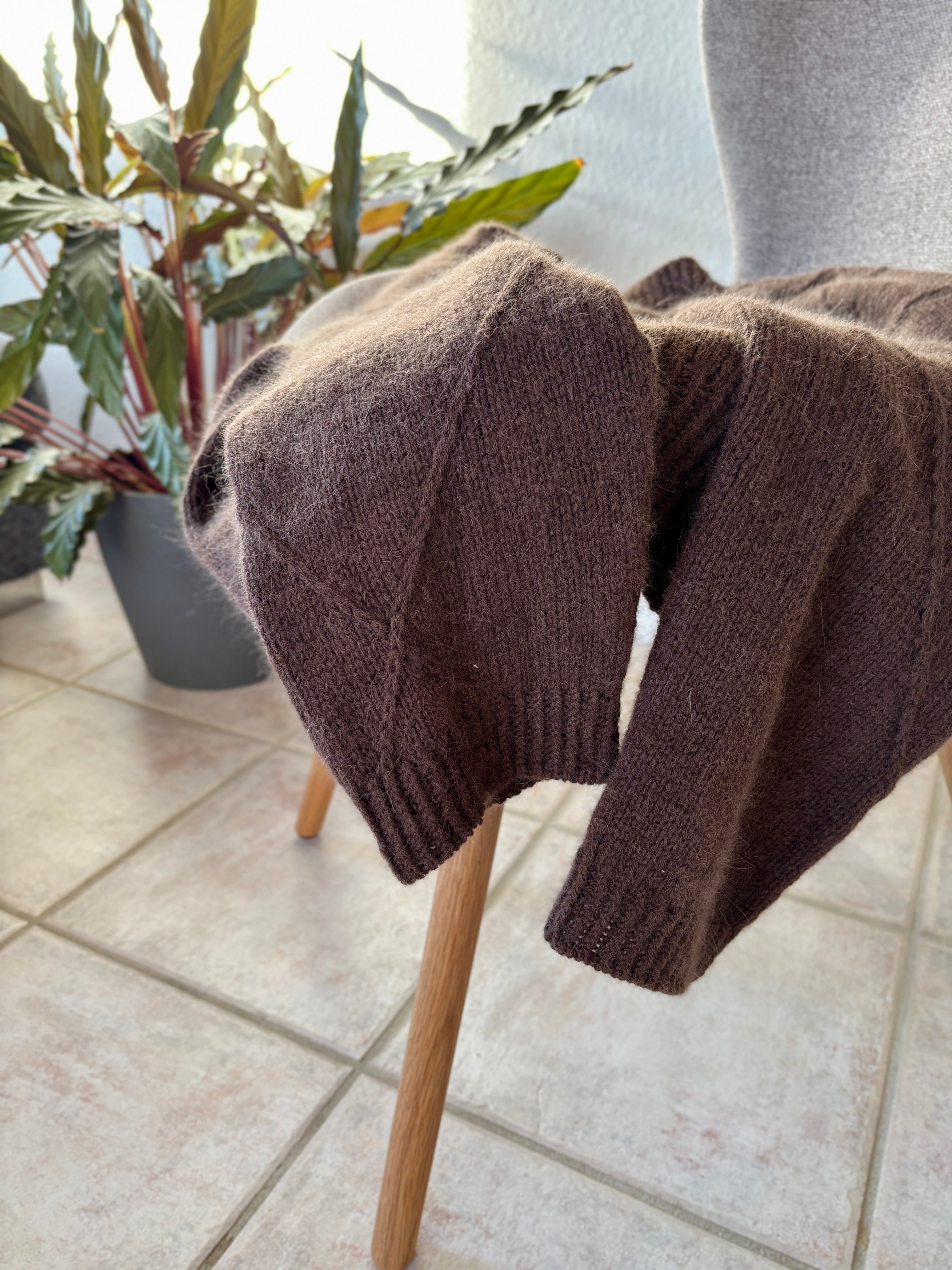 English - Zenia Sweater