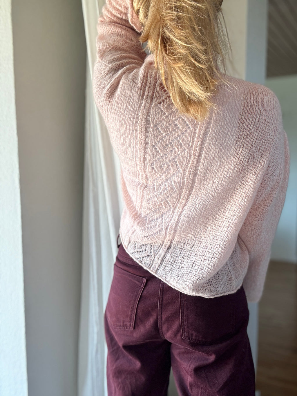 English - facet_Sweater_highneck
